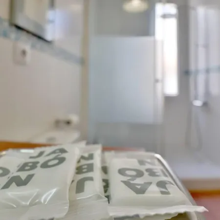 Atico Con Terraza En Pleno Centro 아파트